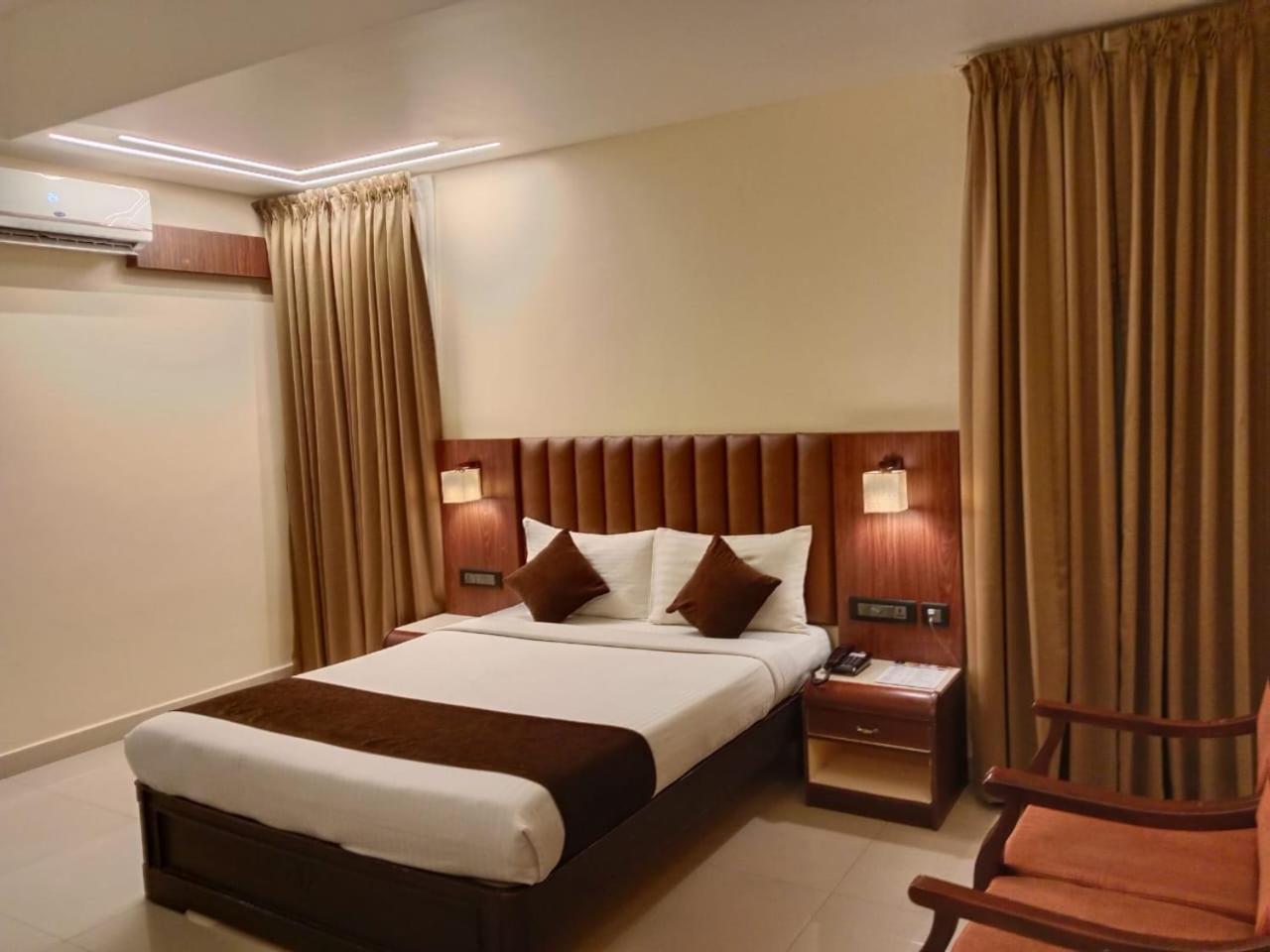 Hotel Arcadia Kottayam Εξωτερικό φωτογραφία