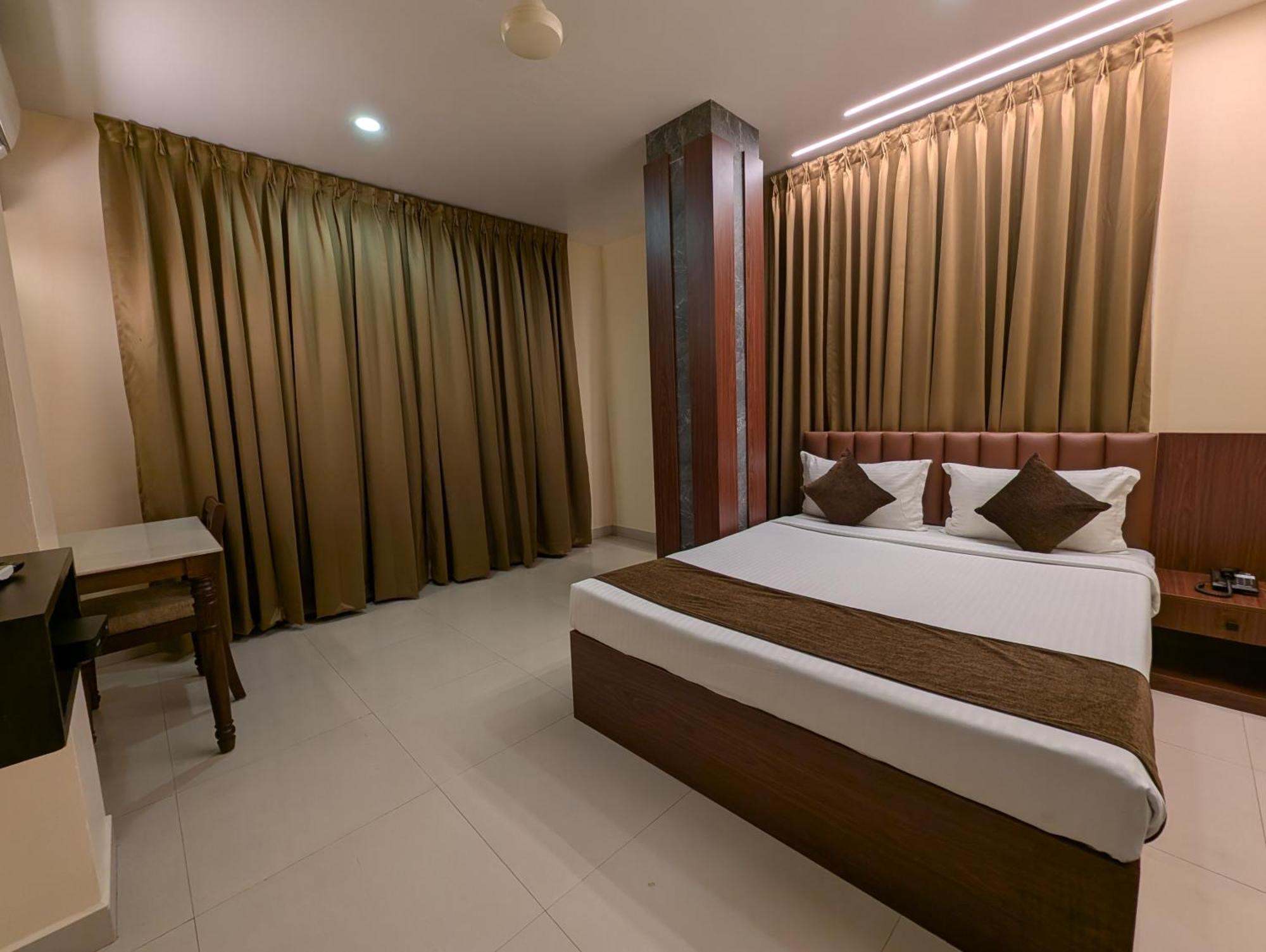 Hotel Arcadia Kottayam Εξωτερικό φωτογραφία