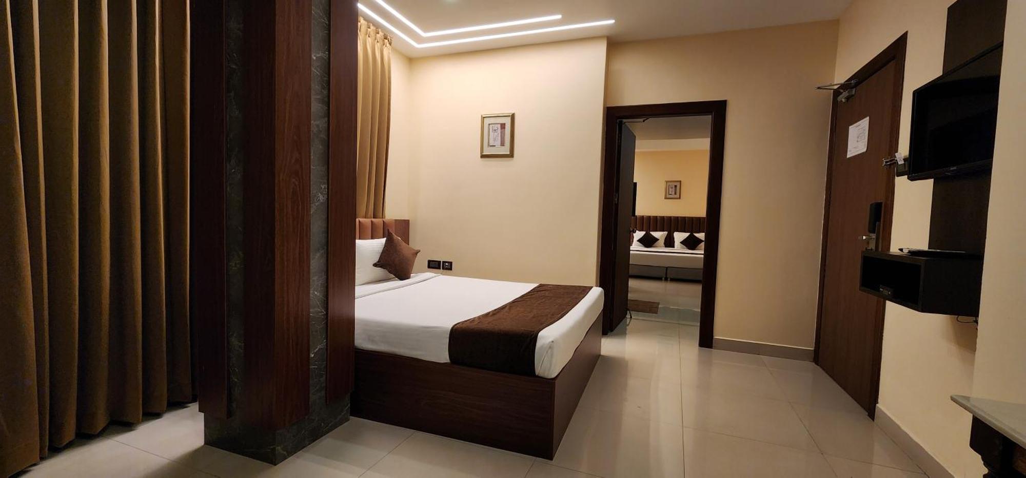 Hotel Arcadia Kottayam Εξωτερικό φωτογραφία